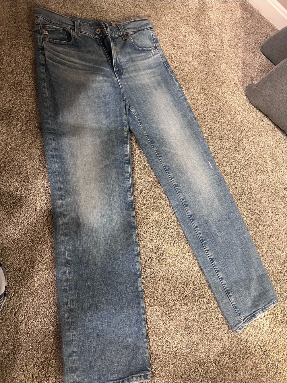 Ag Adriano Goldschmied Brinley women’s  Faded Light Blue Straight Jeans Sz 27